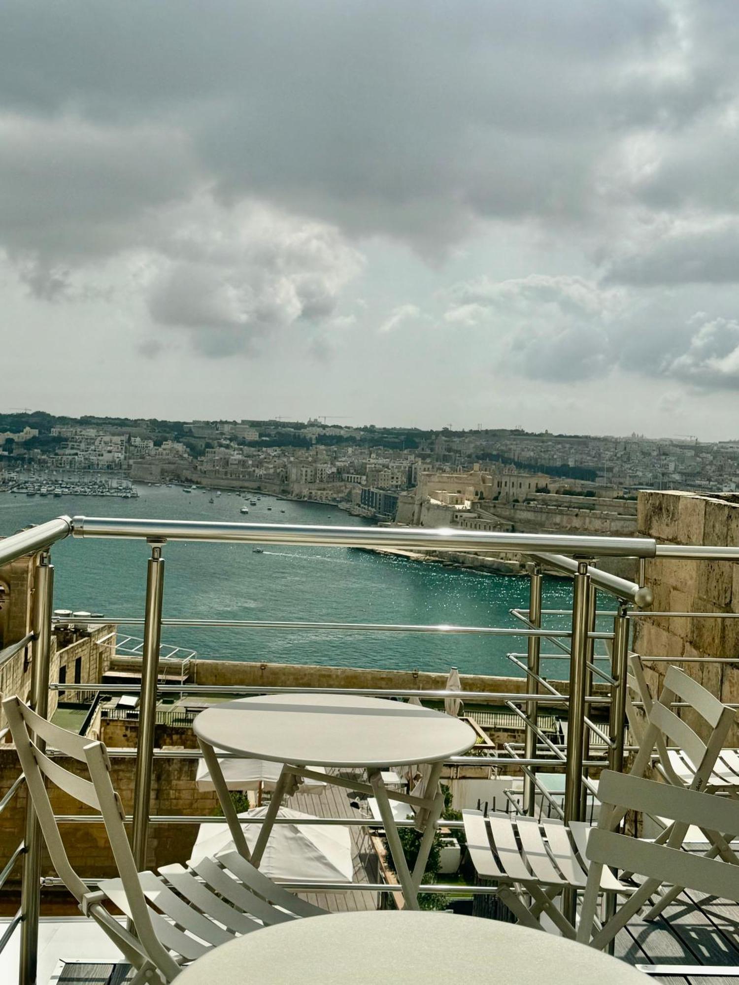 Paulos Lägenhetshotell Valletta