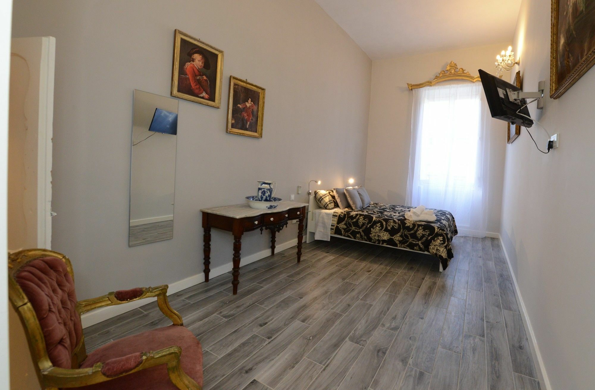 Paulos Lägenhetshotell 4*