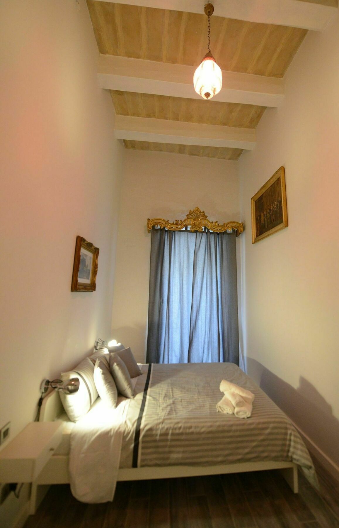 Paulos Apartahotel 4*
