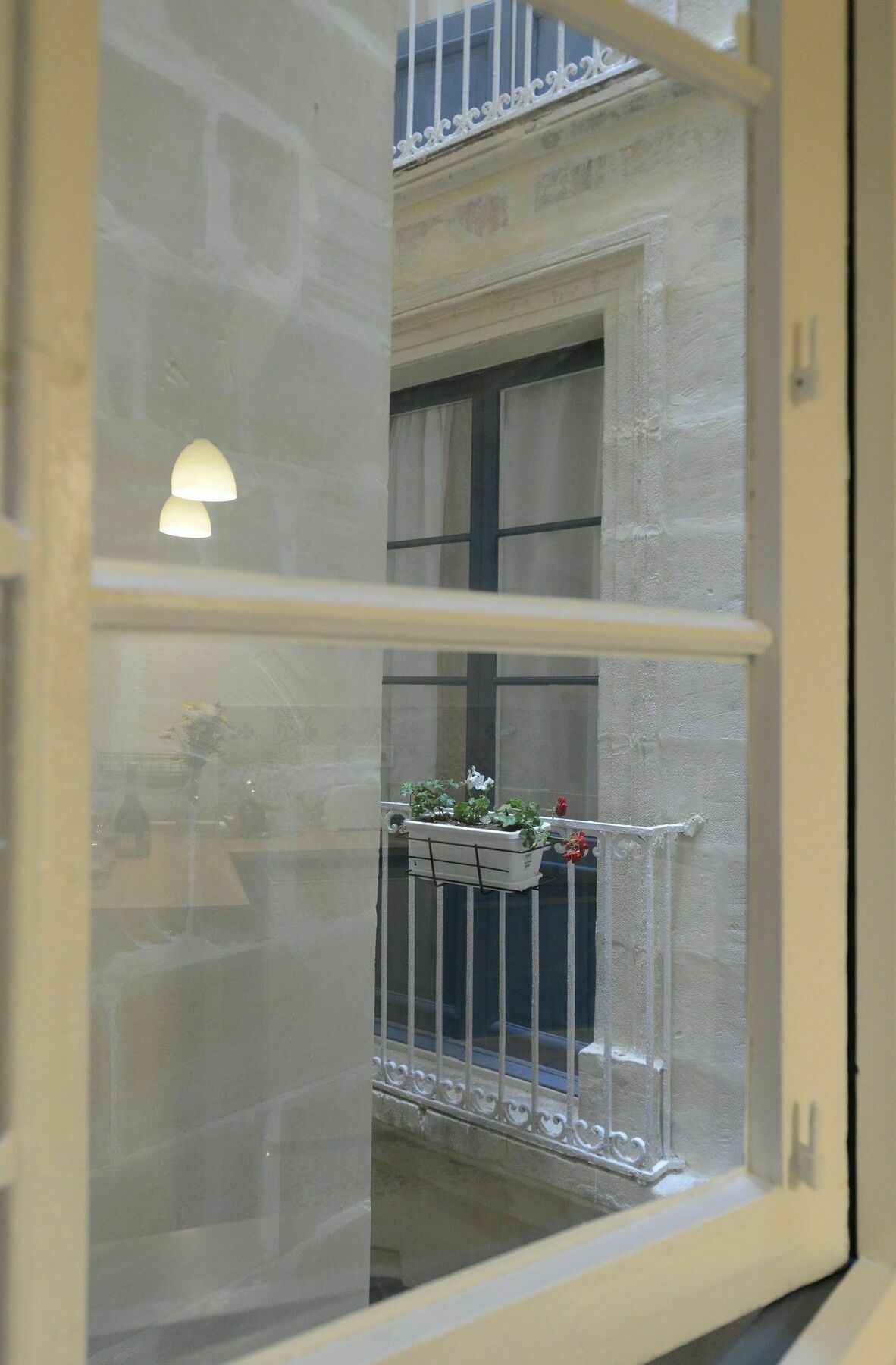 Paulos Apartahotel 4*